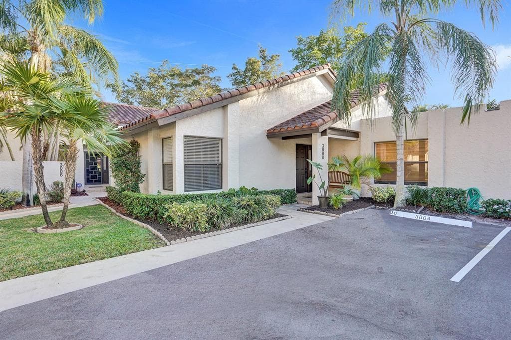 3008 Lake Shore Drive, Deerfield Beach, FL 33442 — photo 1 of 21