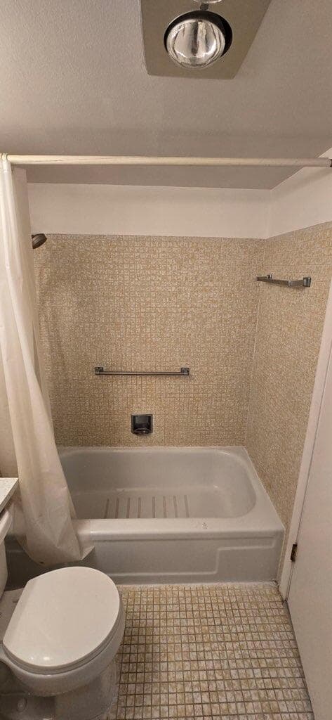 358 Chatham R, West Palm Beach, FL 33417 — photo 17 of 31