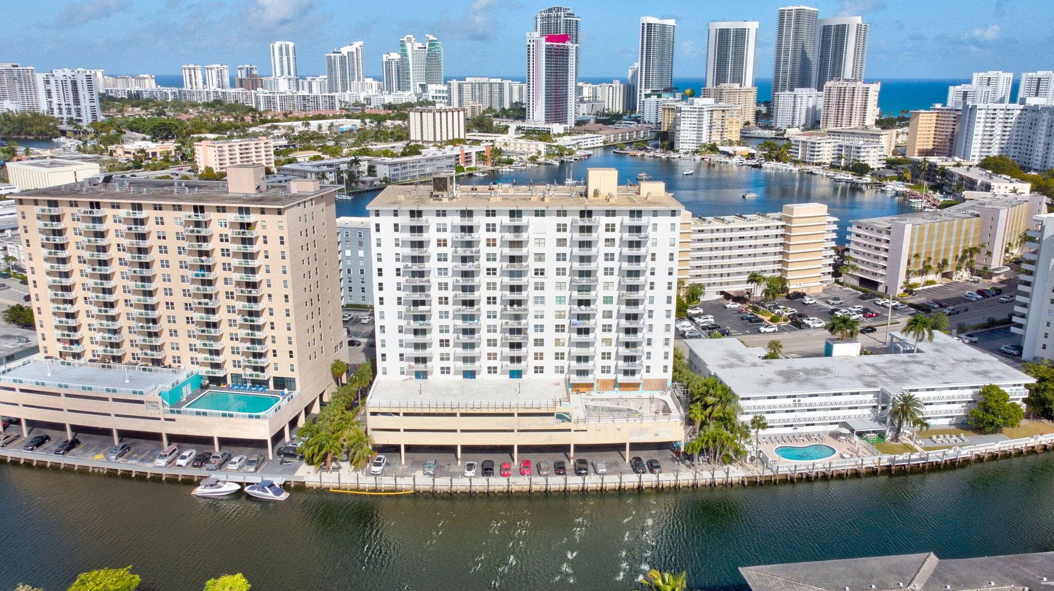 427 Golden Isles Drive 5j, Hallandale Beach, FL 33009 — photo 39 of 43