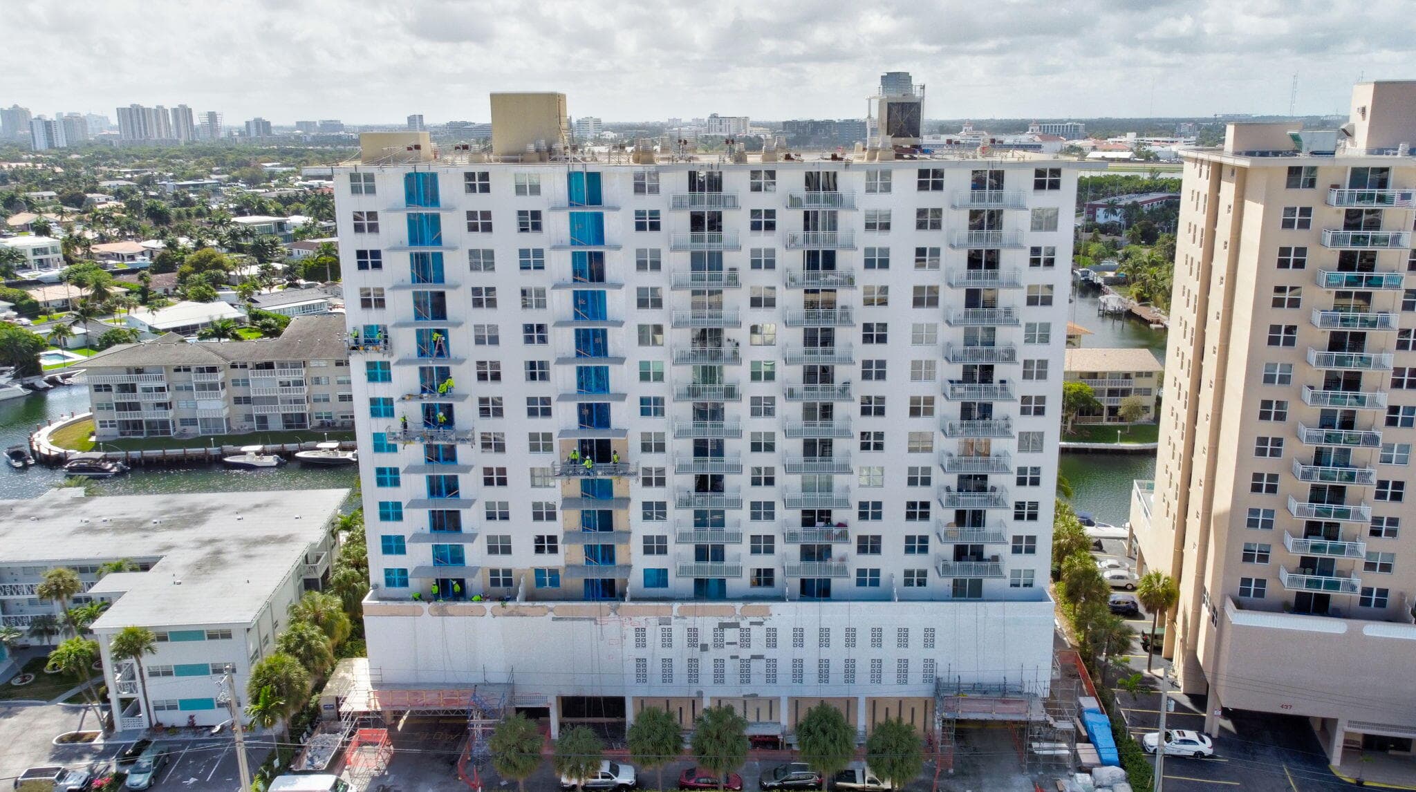 427 Golden Isles Drive 5j, Hallandale Beach, FL 33009 — photo 33 of 43