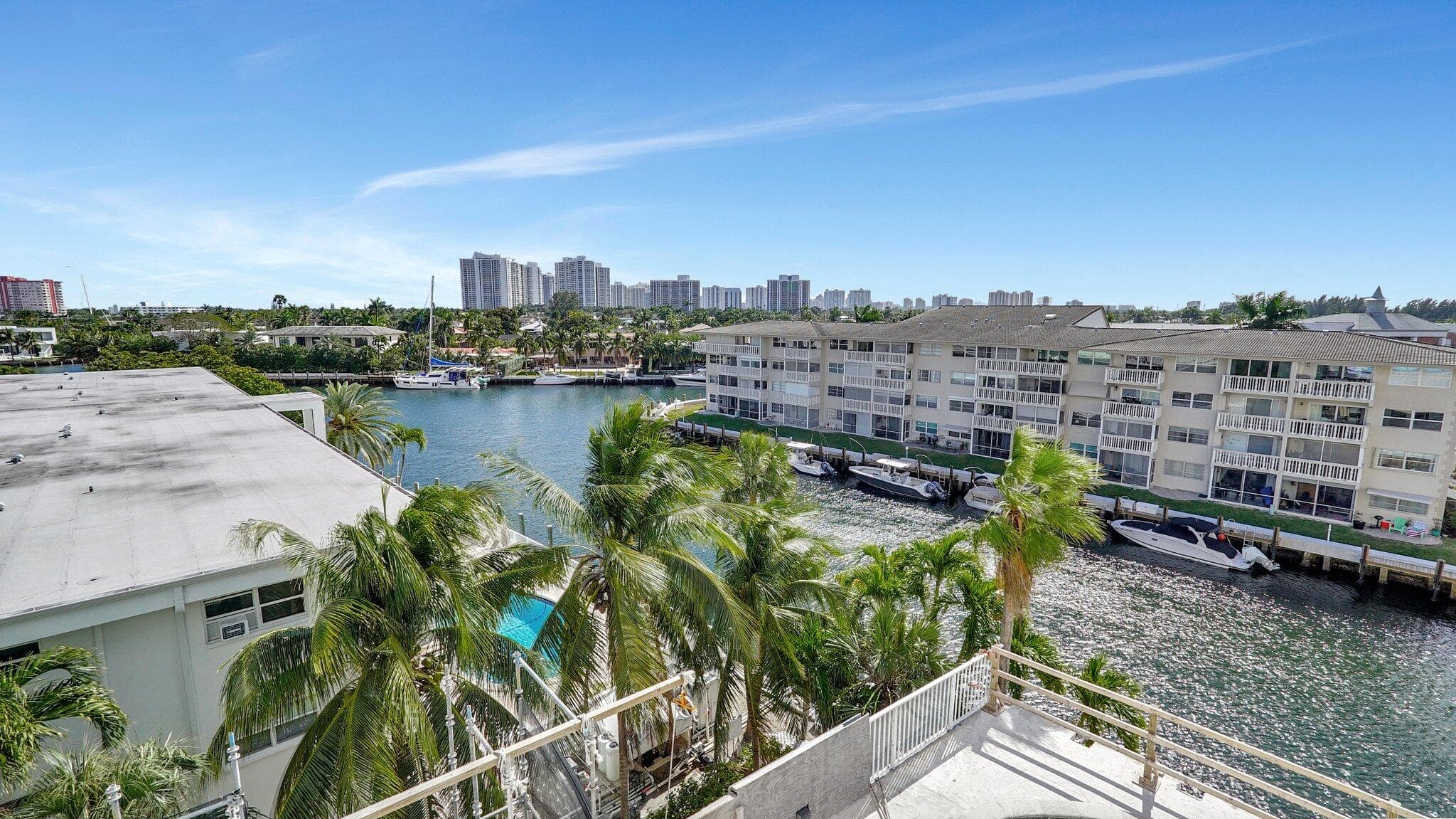 427 Golden Isles Drive 5j, Hallandale Beach, FL 33009 — photo 32 of 43