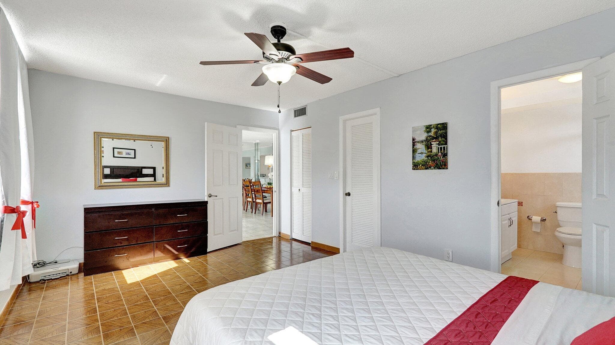 427 Golden Isles Drive 5j, Hallandale Beach, FL 33009 — photo 18 of 43