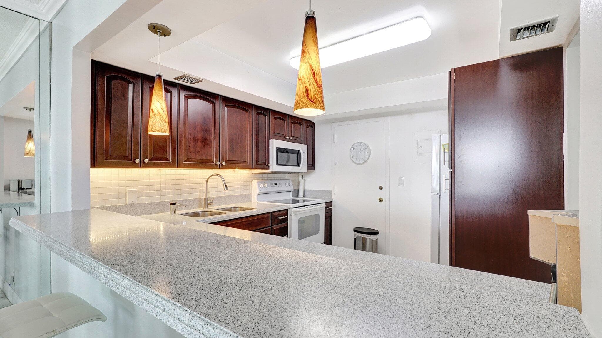 427 Golden Isles Drive 5j, Hallandale Beach, FL 33009 — photo 8 of 43