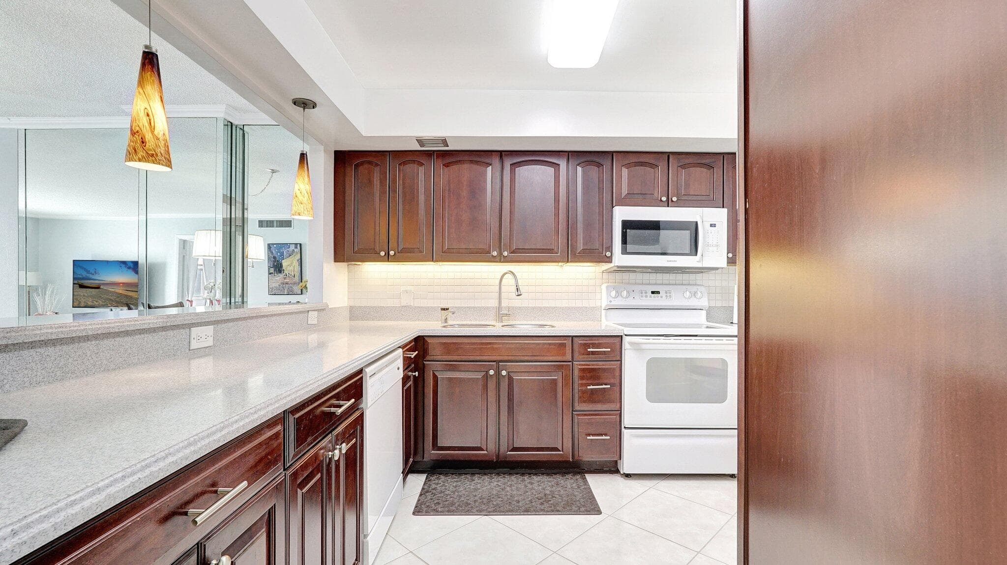 427 Golden Isles Drive 5j, Hallandale Beach, FL 33009 — photo 16 of 43