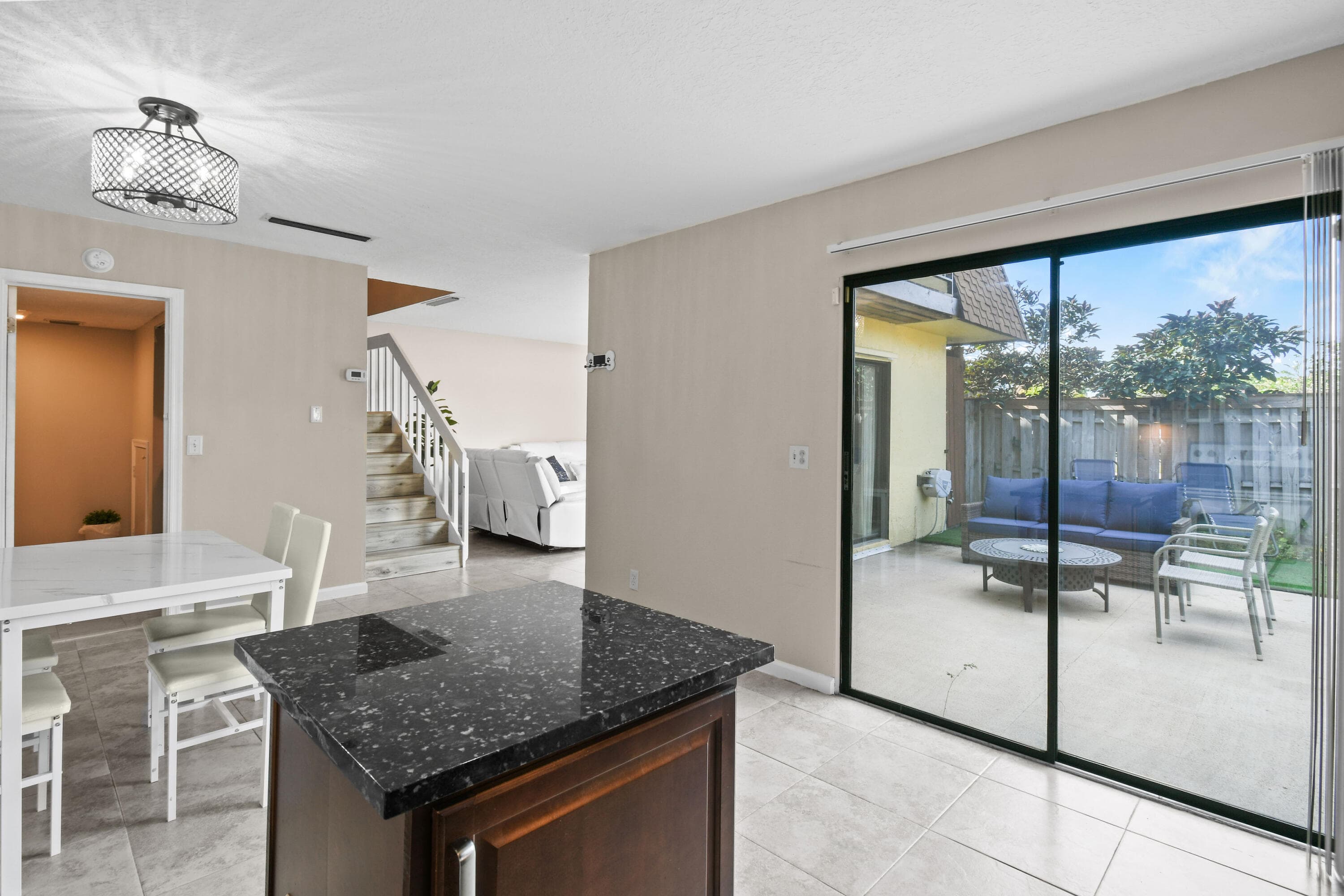 110 N Delaware Boulevard 9b, Jupiter, FL 33458 — photo 13 of 40