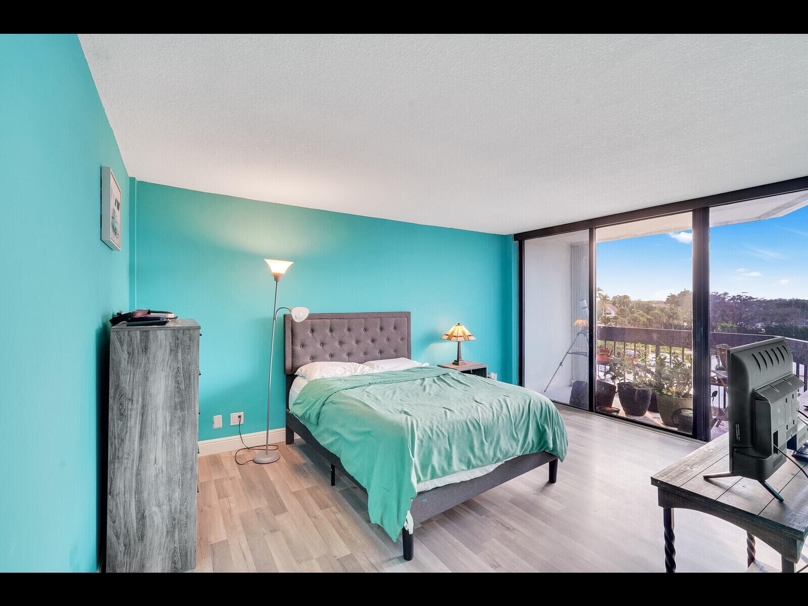 2400 Presidential Way 401, West Palm Beach, FL 33401 — photo 11 of 21