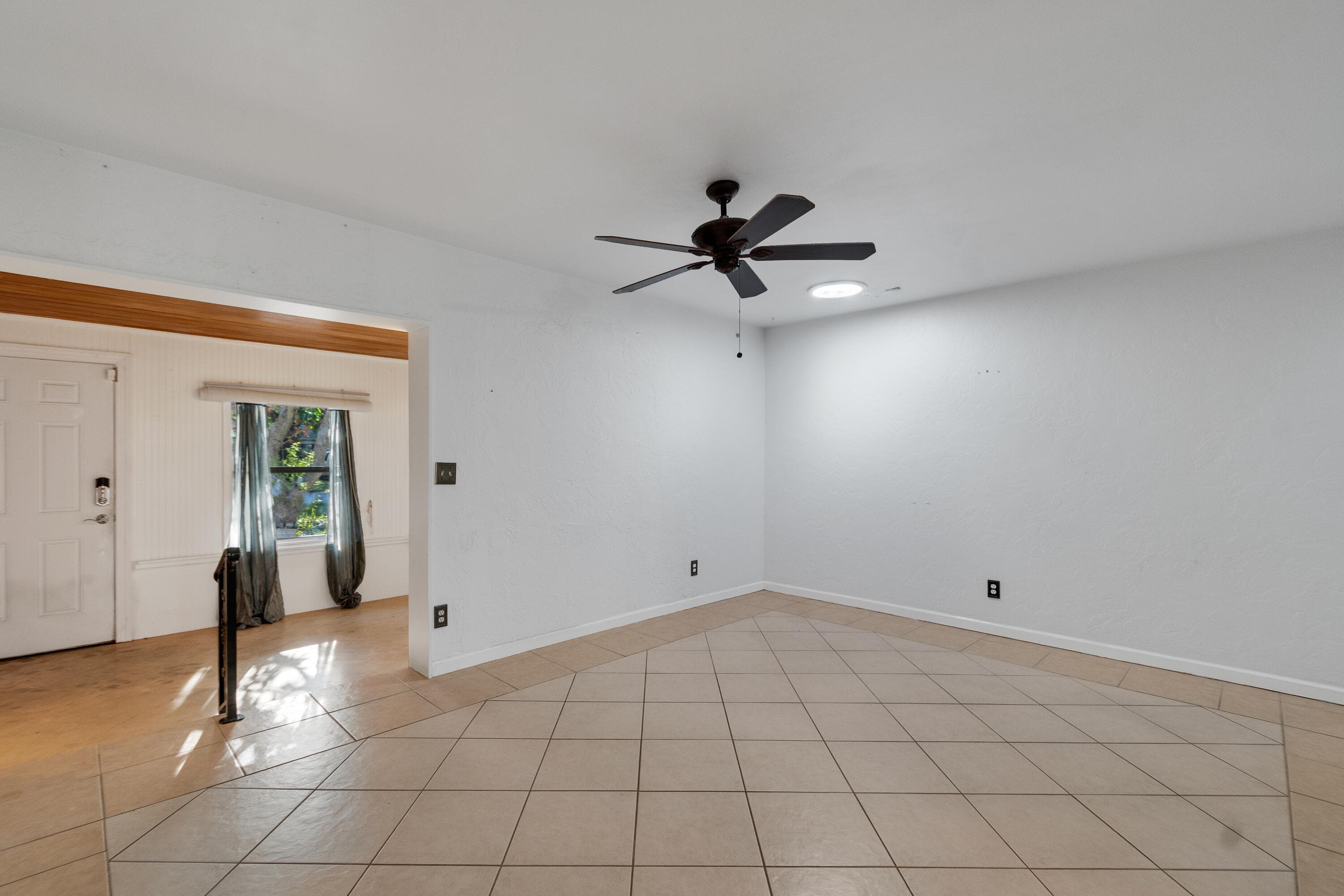 1545 Highland Avenue, Vero Beach, FL 32960 — photo 8 of 28