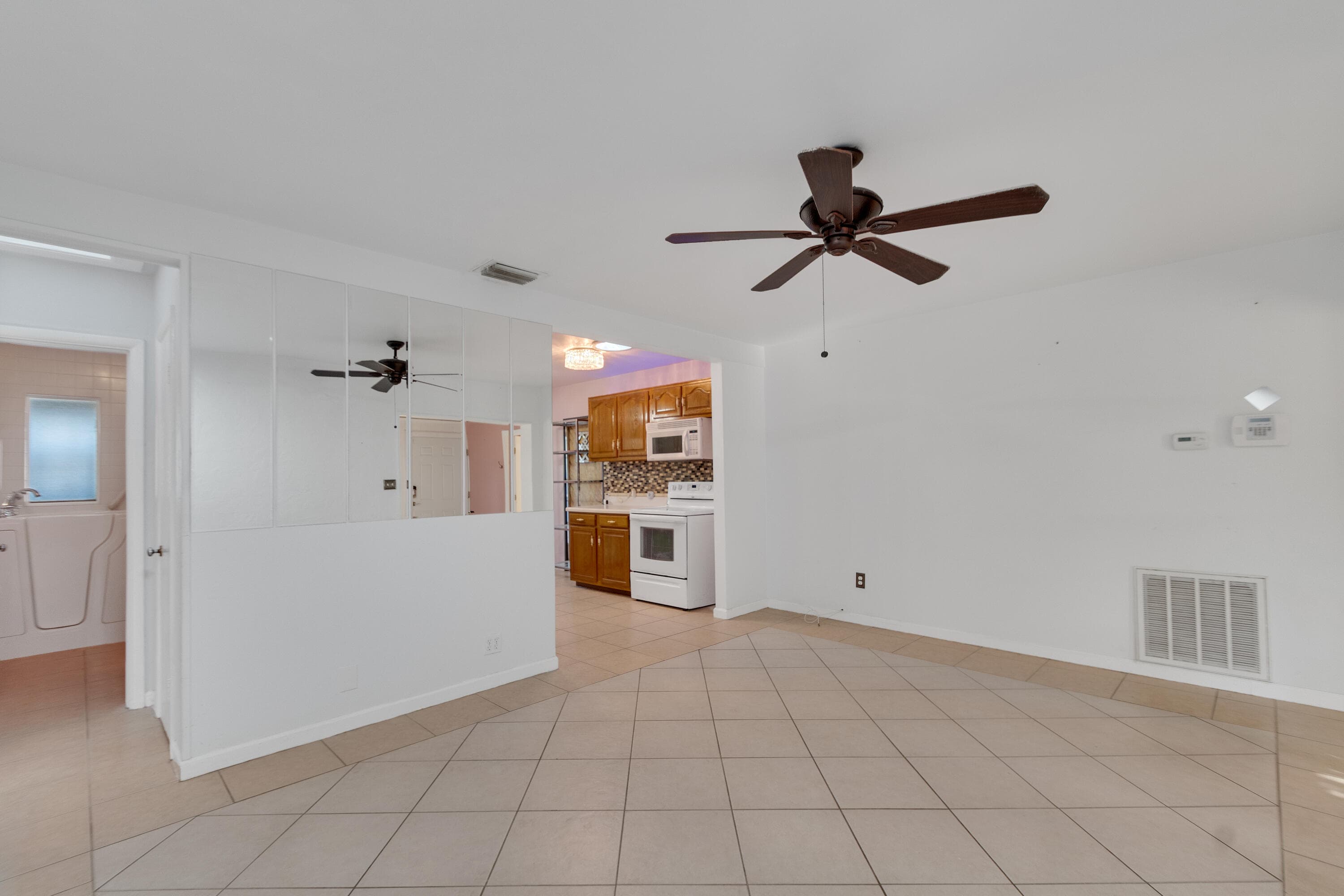 1545 Highland Avenue, Vero Beach, FL 32960 — photo 9 of 28