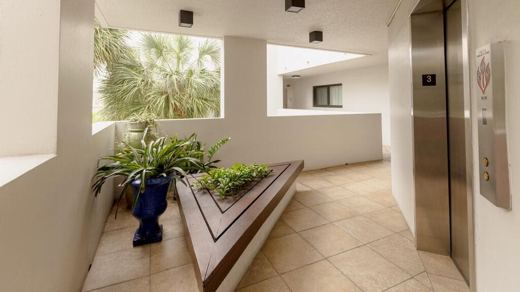 4201 N Ocean Drive 402, Hollywood, FL 33019 — photo 18 of 23