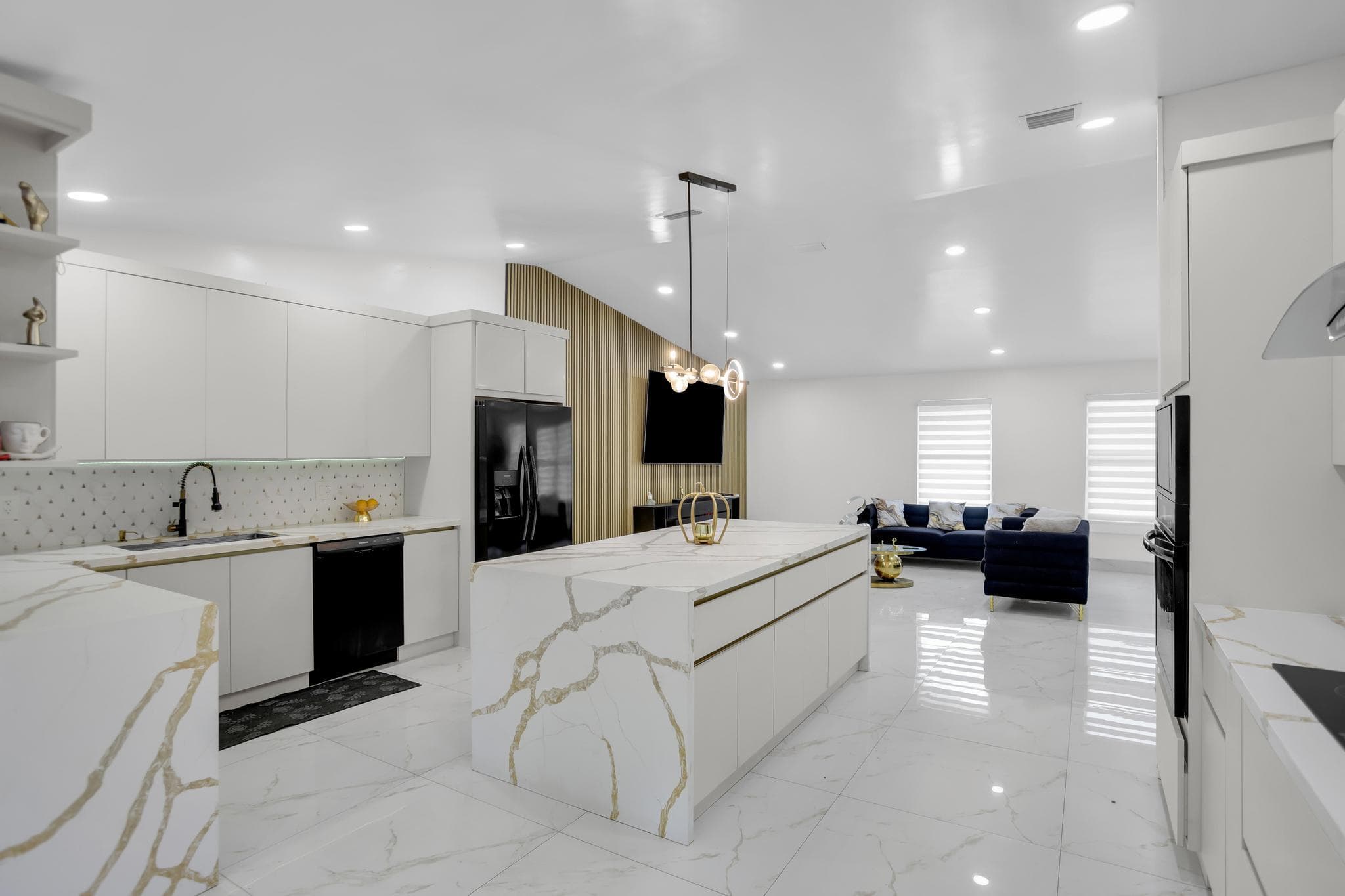912 S 5th Street, Macclenny, FL 32063 — photo 9 of 54