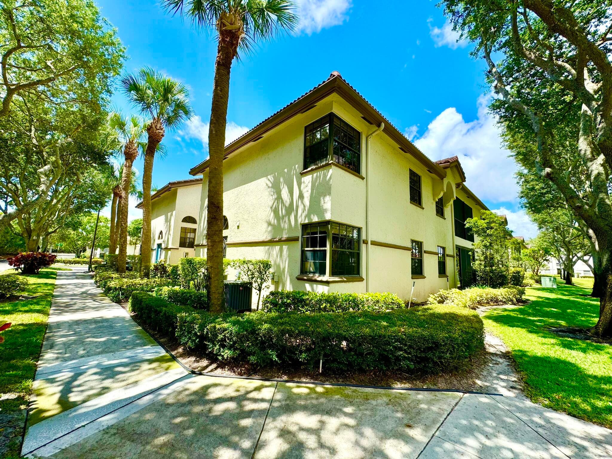 5135 Floria Drive E, Boynton Beach, FL 33437 — photo 3 of 45