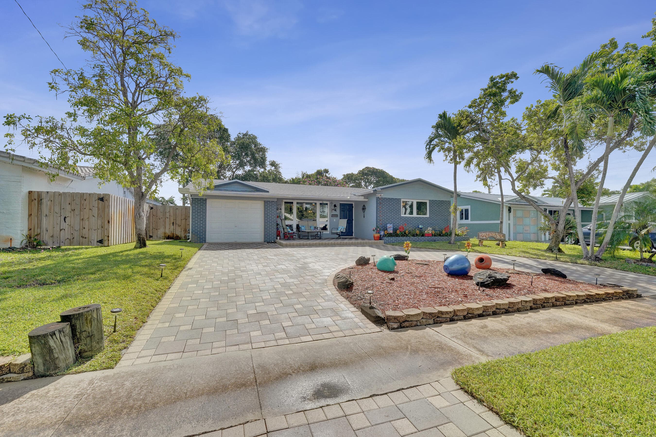 1921 N 49th Avenue, Hollywood, FL 33021 — photo 3 of 97