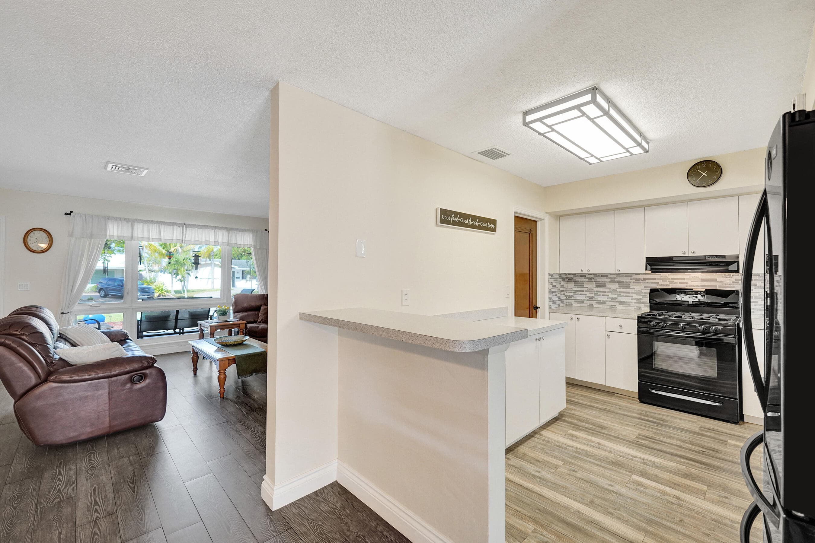 1921 N 49th Avenue, Hollywood, FL 33021 — photo 27 of 97