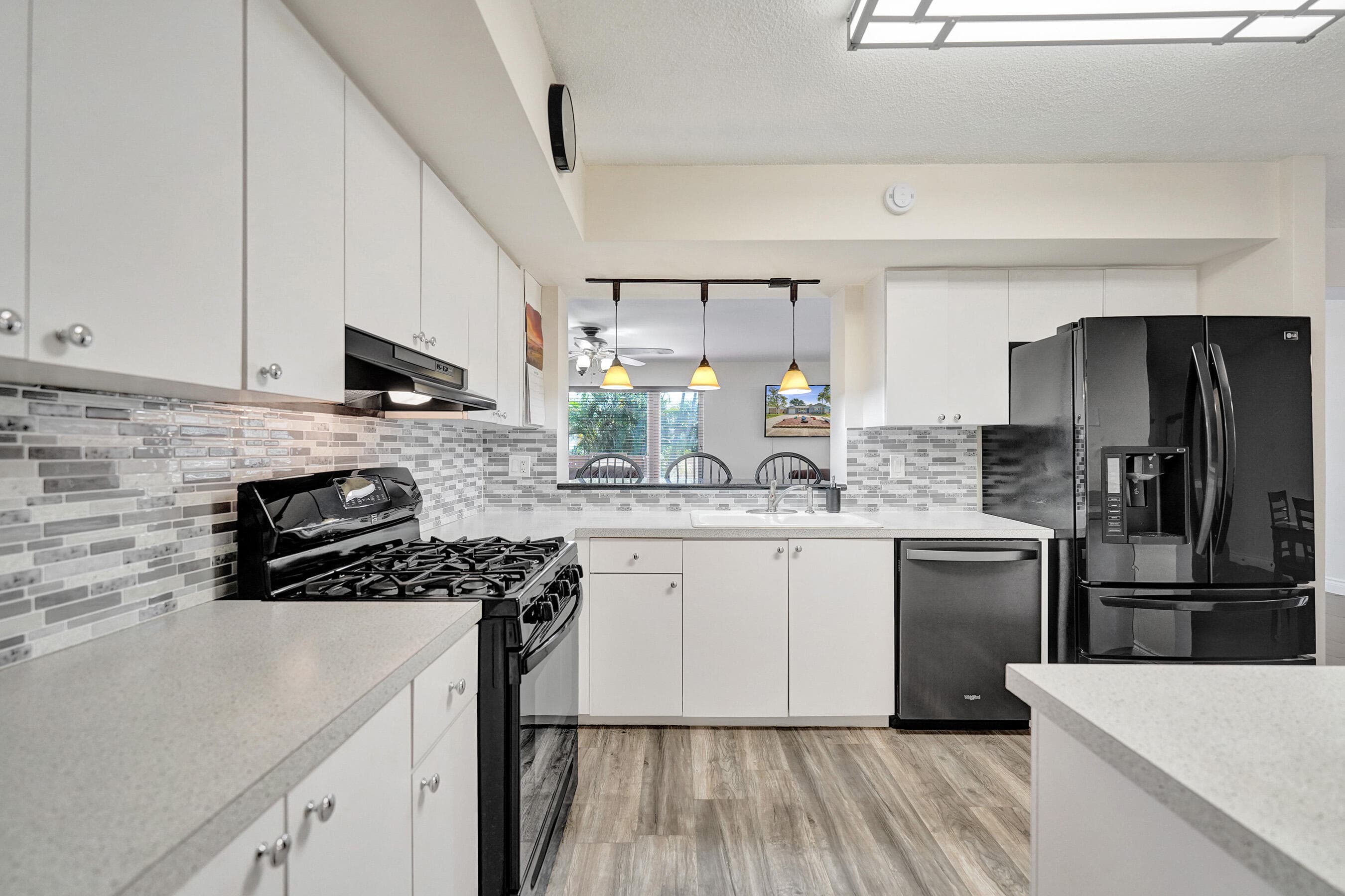 1921 N 49th Avenue, Hollywood, FL 33021 — photo 34 of 97