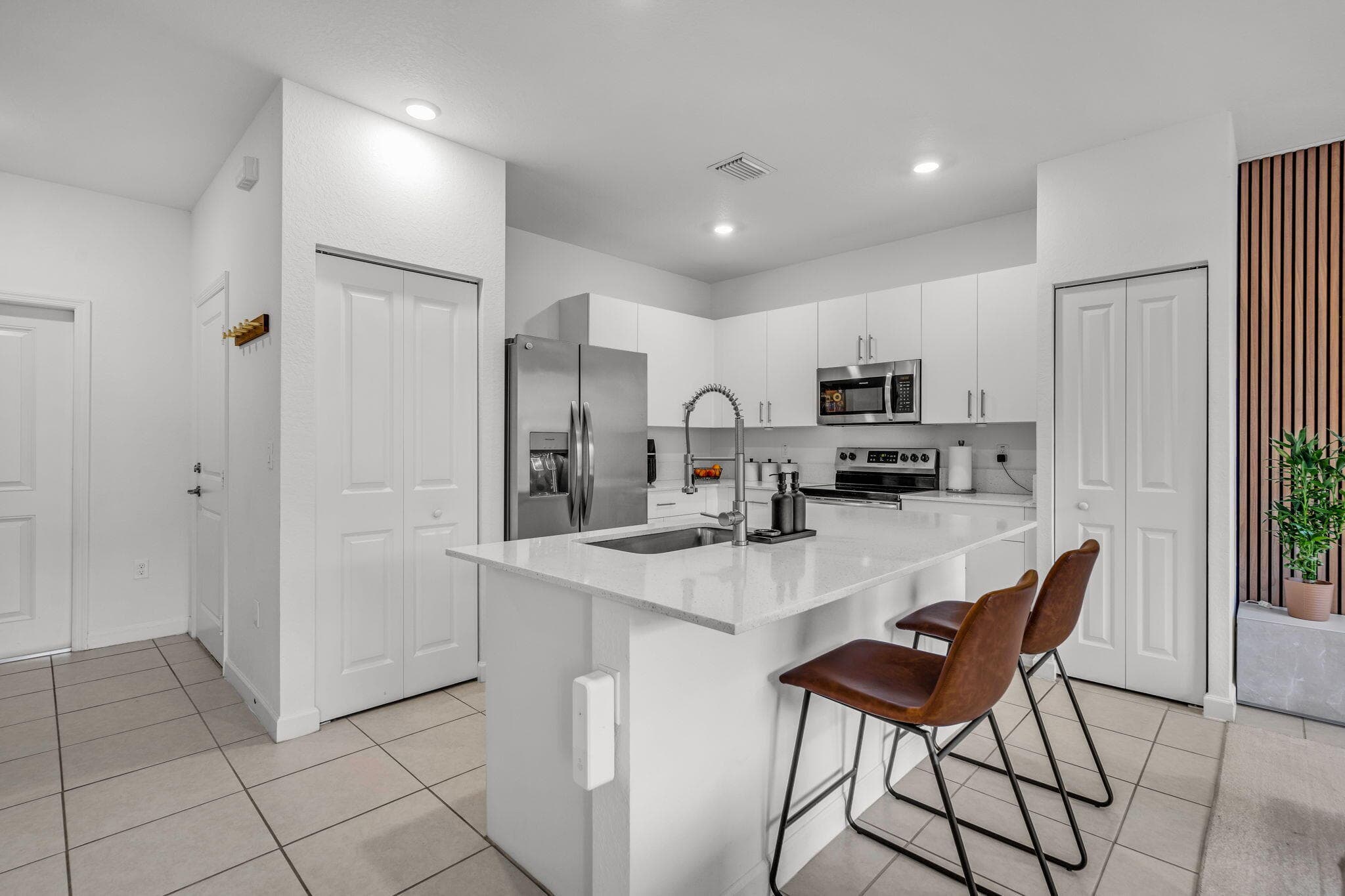4613 NW 118th Avenue 4613, Coral Springs, FL 33076 — photo 14 of 37