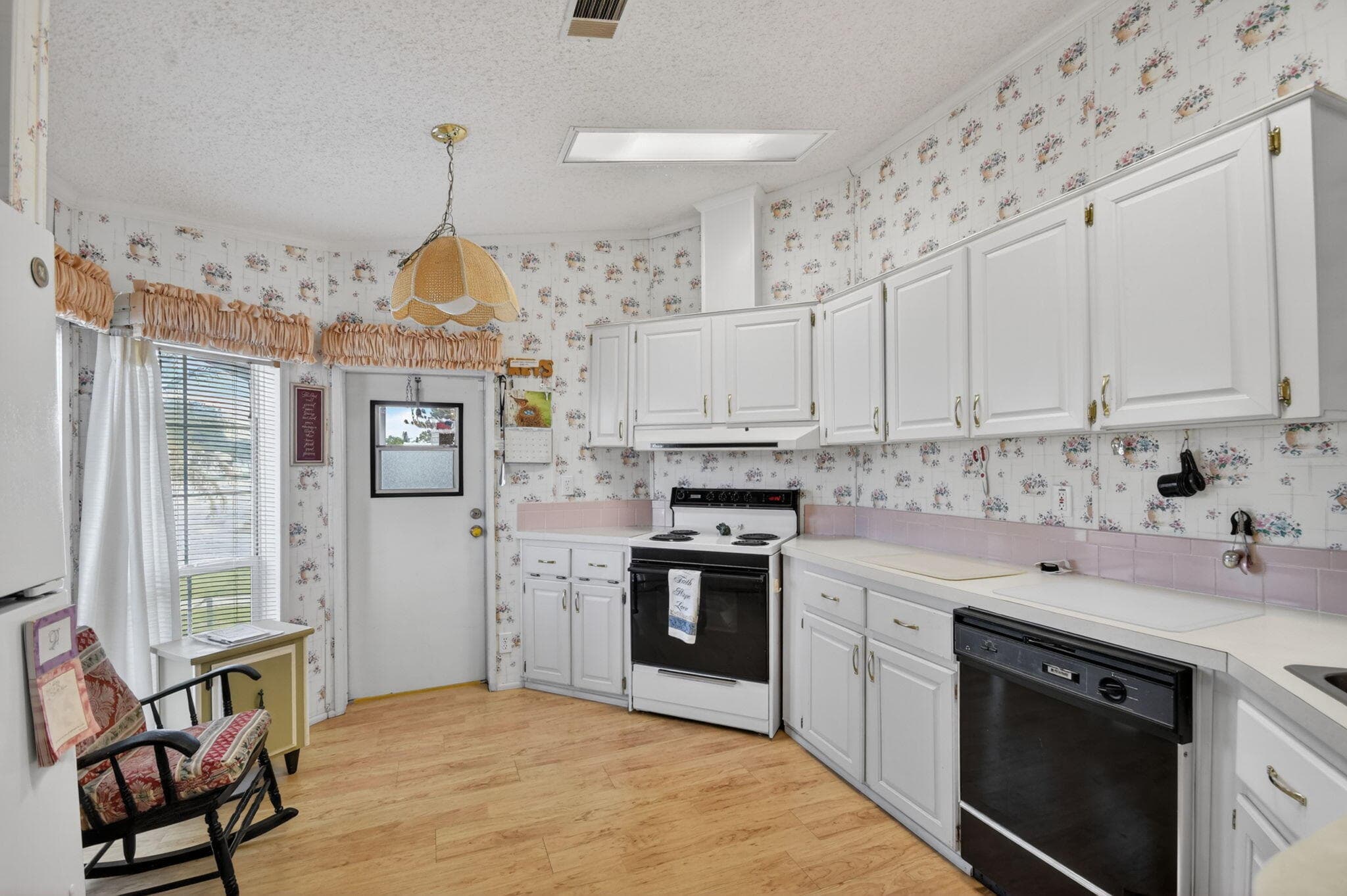 4290 Meadow View Drive, Boynton Beach, FL 33436 — photo 10 of 48
