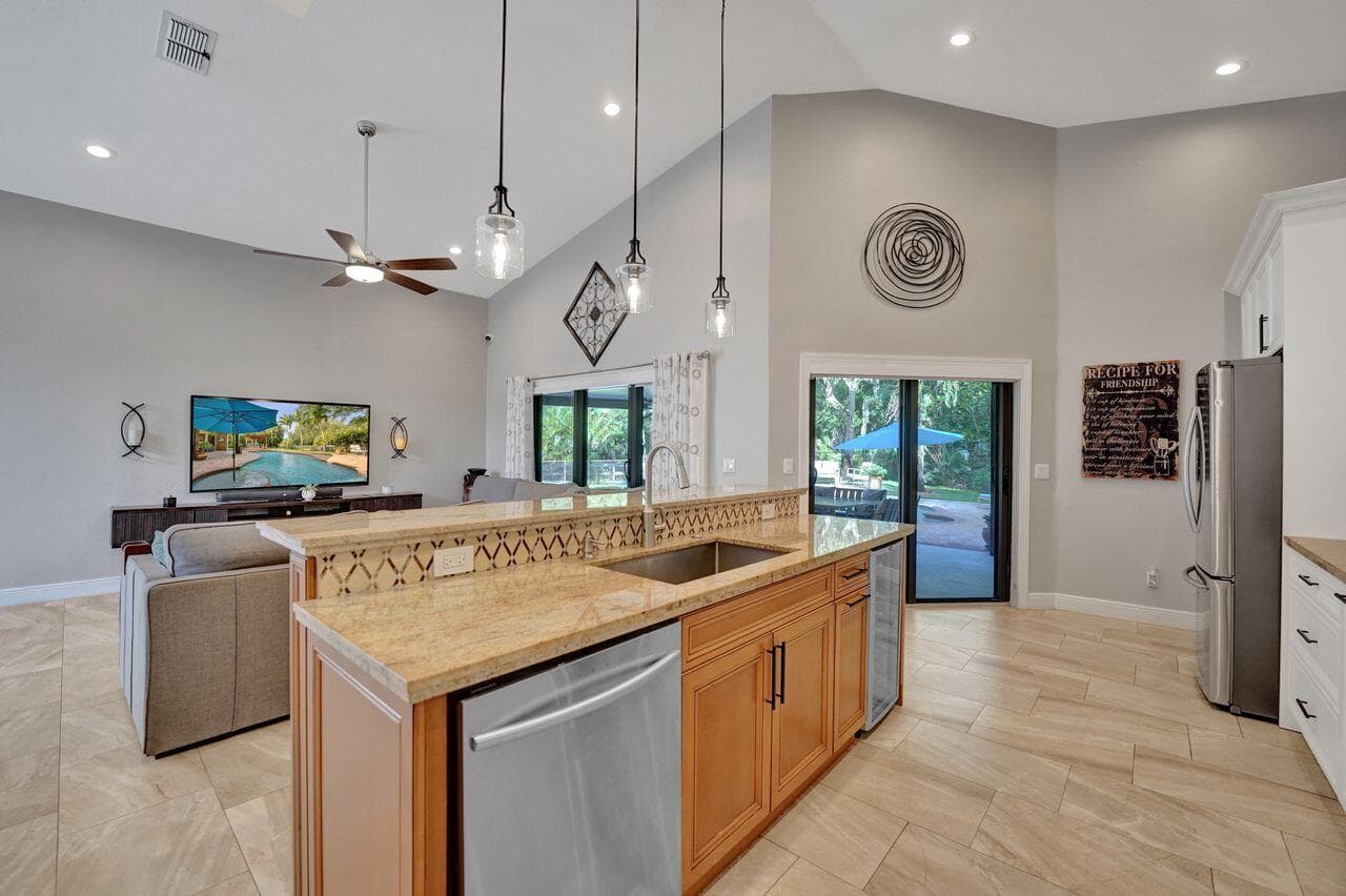 9931 SW 23rd Street, Davie, FL 33324 — photo 20 of 60