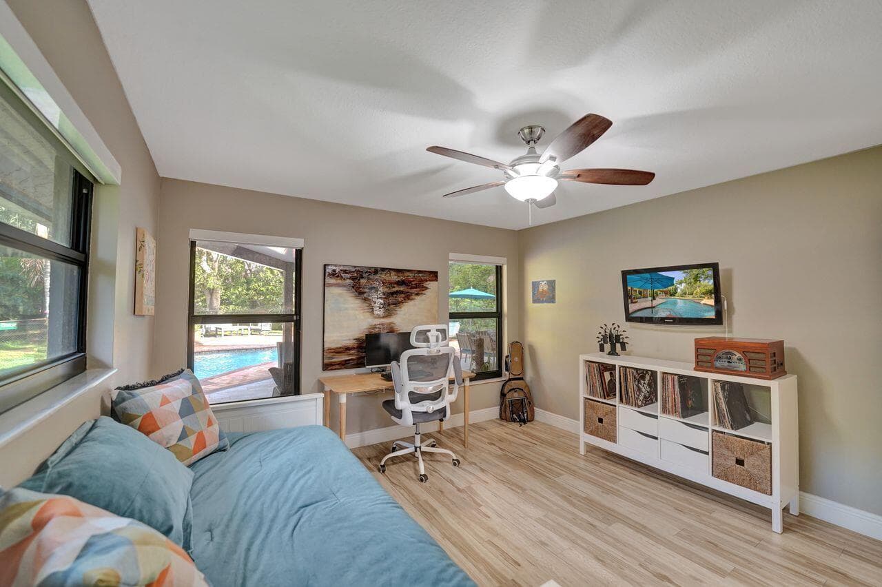 9931 SW 23rd Street, Davie, FL 33324 — photo 34 of 60