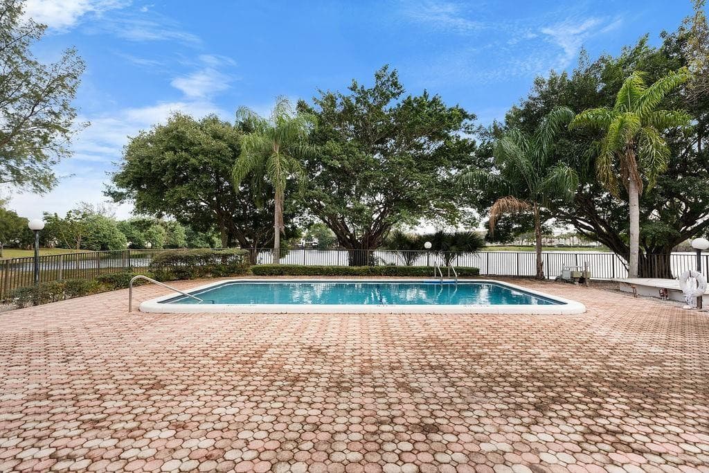 3280 Spanish Moss Terrace 209, Lauderhill, FL 33319 — photo 32 of 34