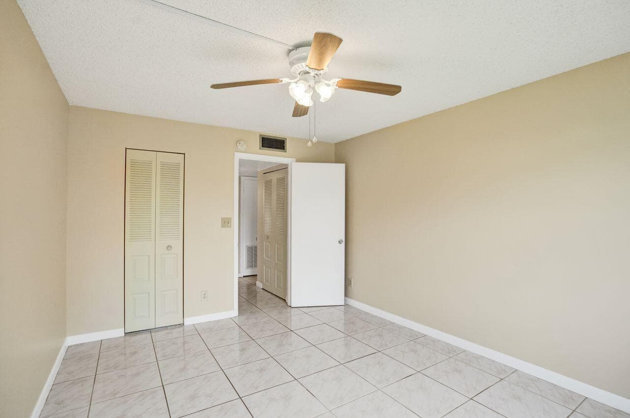 9460 Sunrise Lakes Boulevard 106, Sunrise, FL 33322 — photo 12 of 34