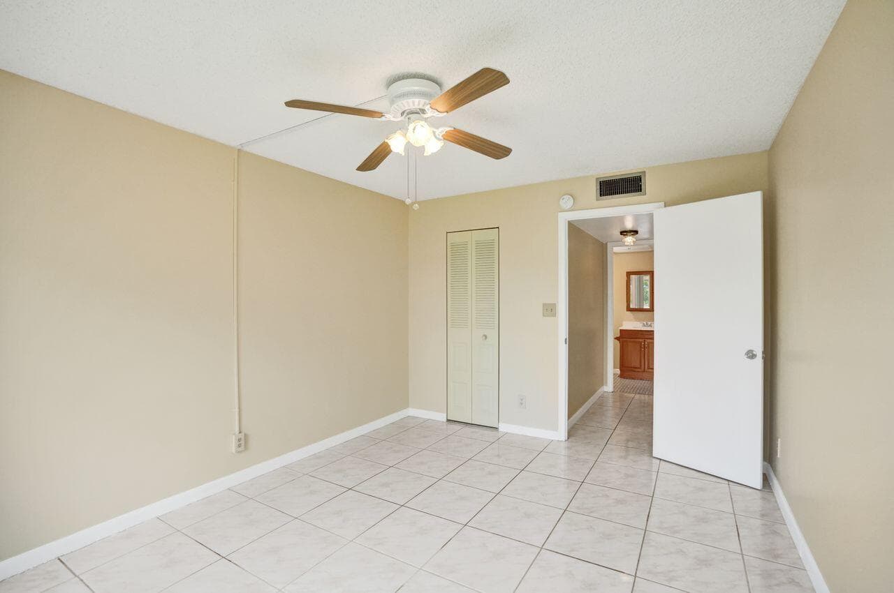 9460 Sunrise Lakes Boulevard 106, Sunrise, FL 33322 — photo 14 of 34