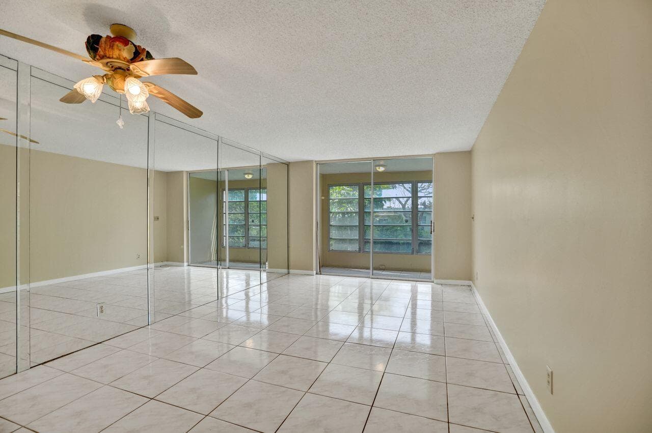 9460 Sunrise Lakes Boulevard 106, Sunrise, FL 33322 — photo 7 of 34
