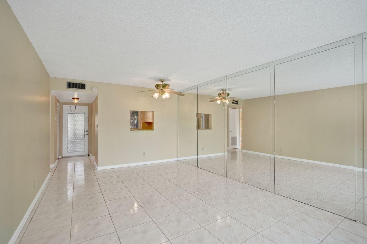 9460 Sunrise Lakes Boulevard 106, Sunrise, FL 33322 — photo 9 of 34