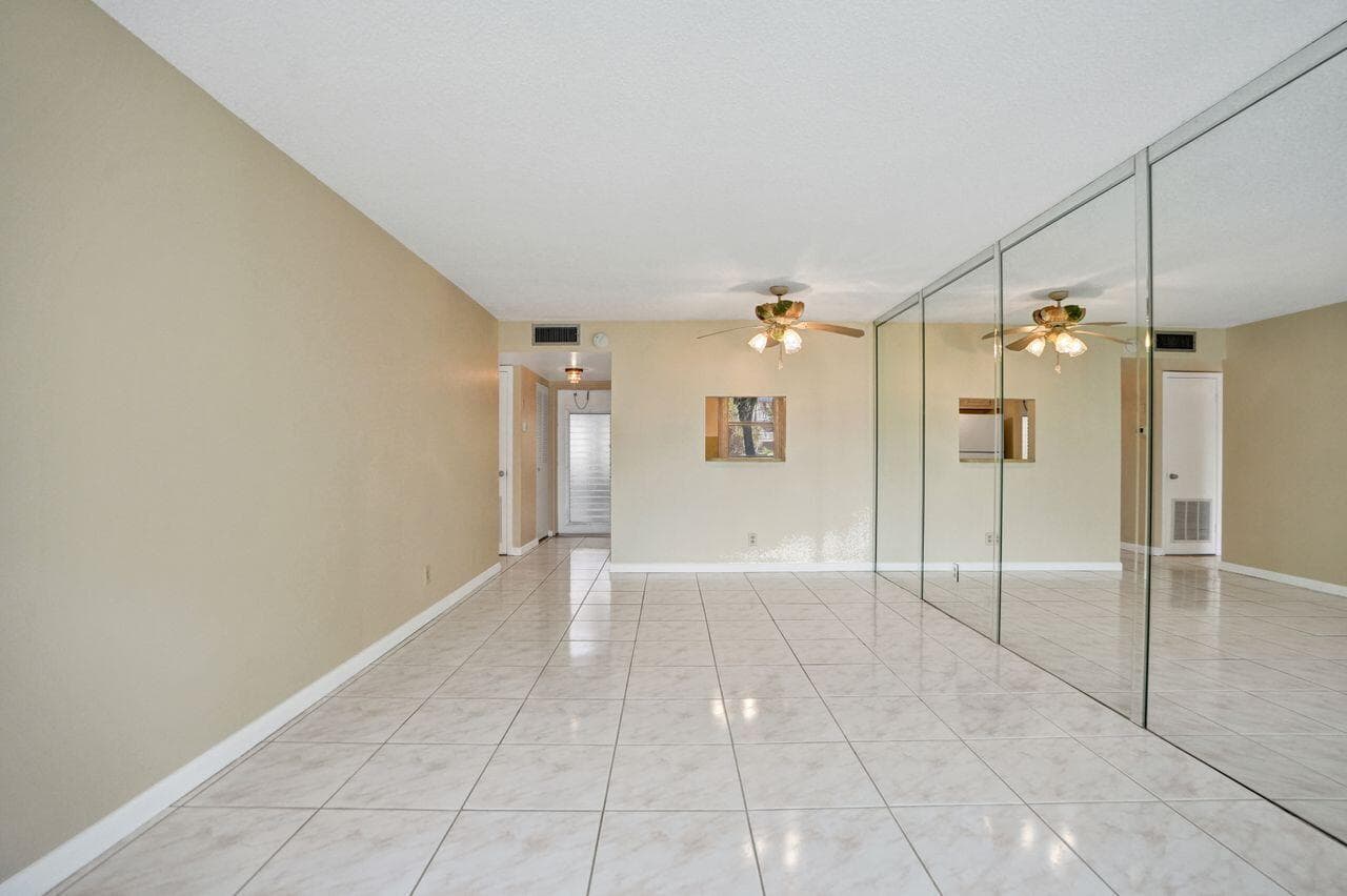 9460 Sunrise Lakes Boulevard 106, Sunrise, FL 33322 — photo 11 of 34
