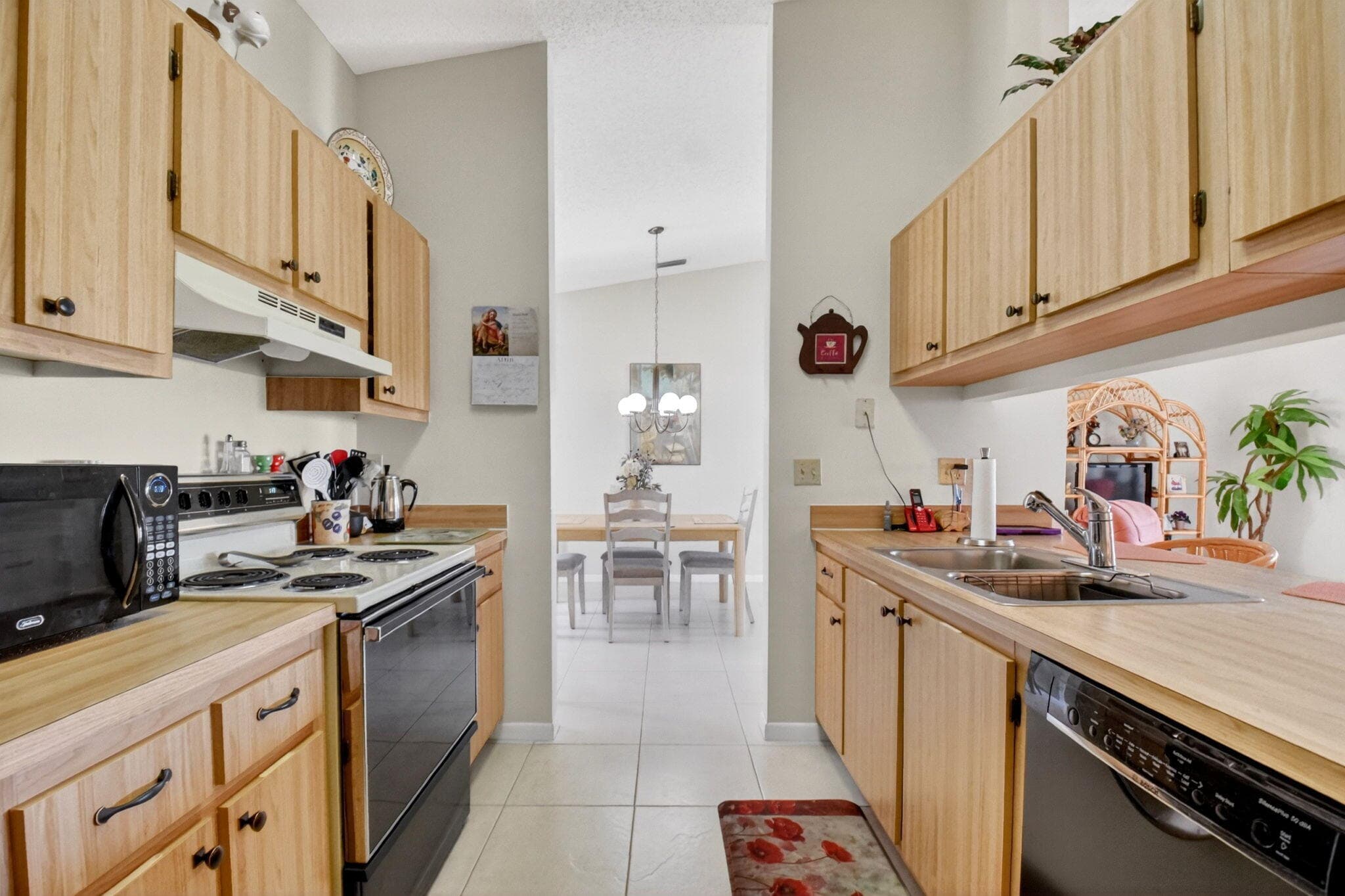 6 Farnworth Drive, Boynton Beach, FL 33426 — photo 13 of 63