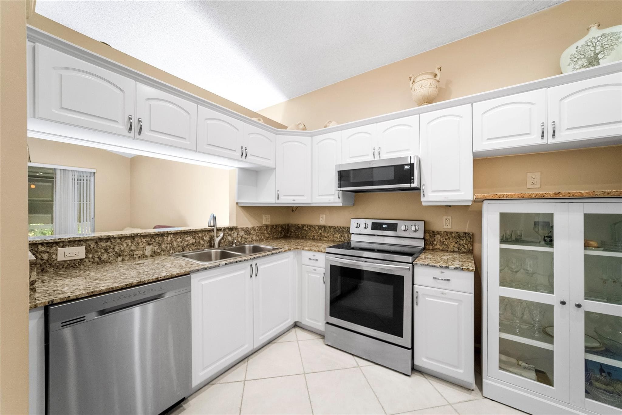 5021 S La Sedona Circle, Delray Beach, FL 33484 — photo 11 of 41