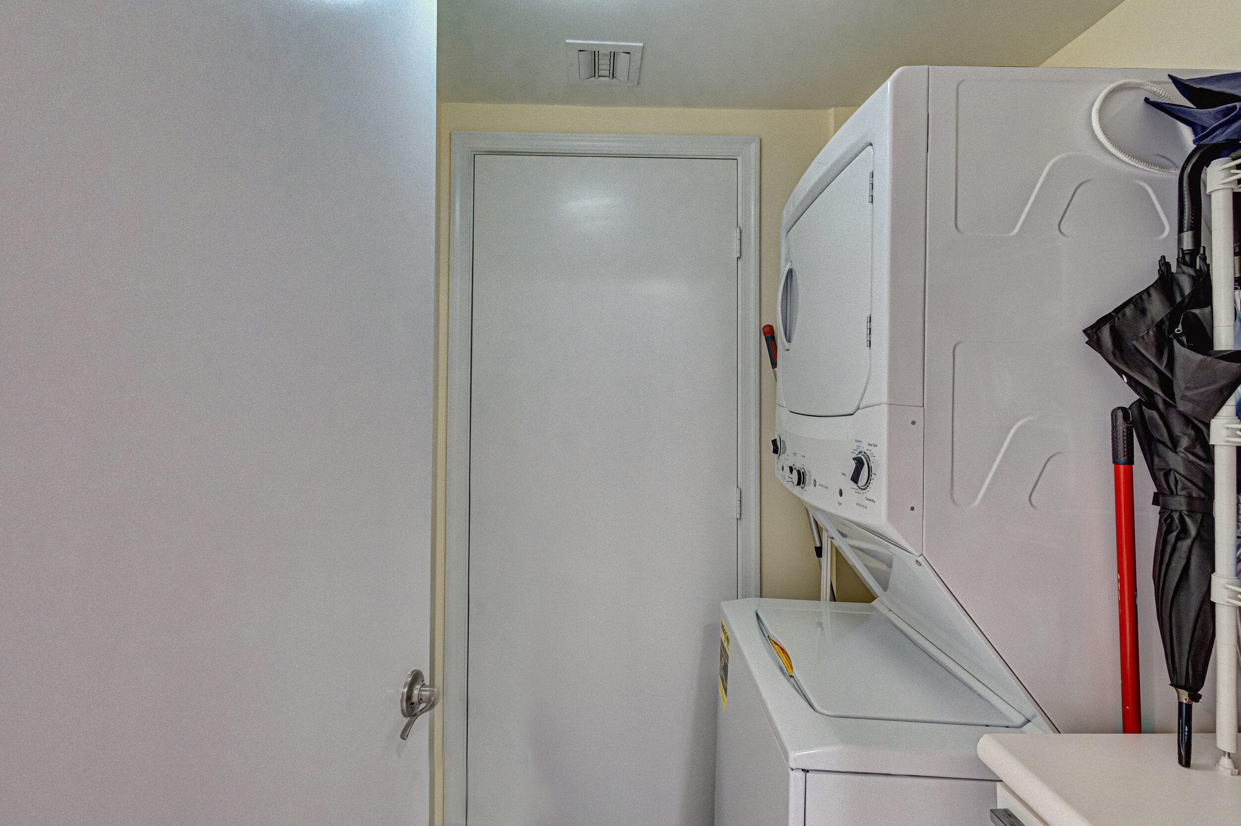 2640 Lake Shore Drive 2014, Riviera Beach, FL 33404 — photo 47 of 97