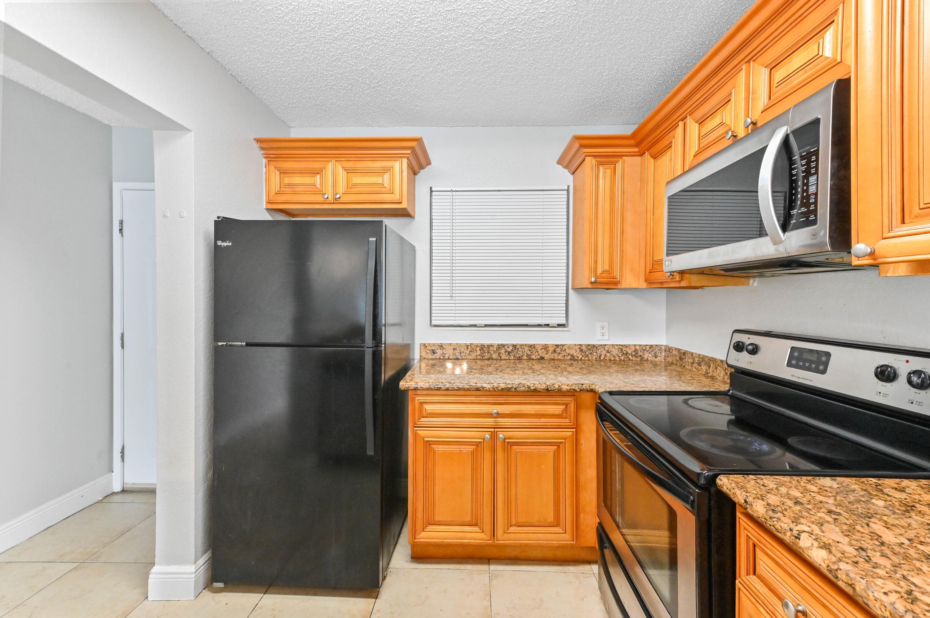1445 Lake Crystal Drive F, West Palm Beach, FL 33411 — photo 4 of 21