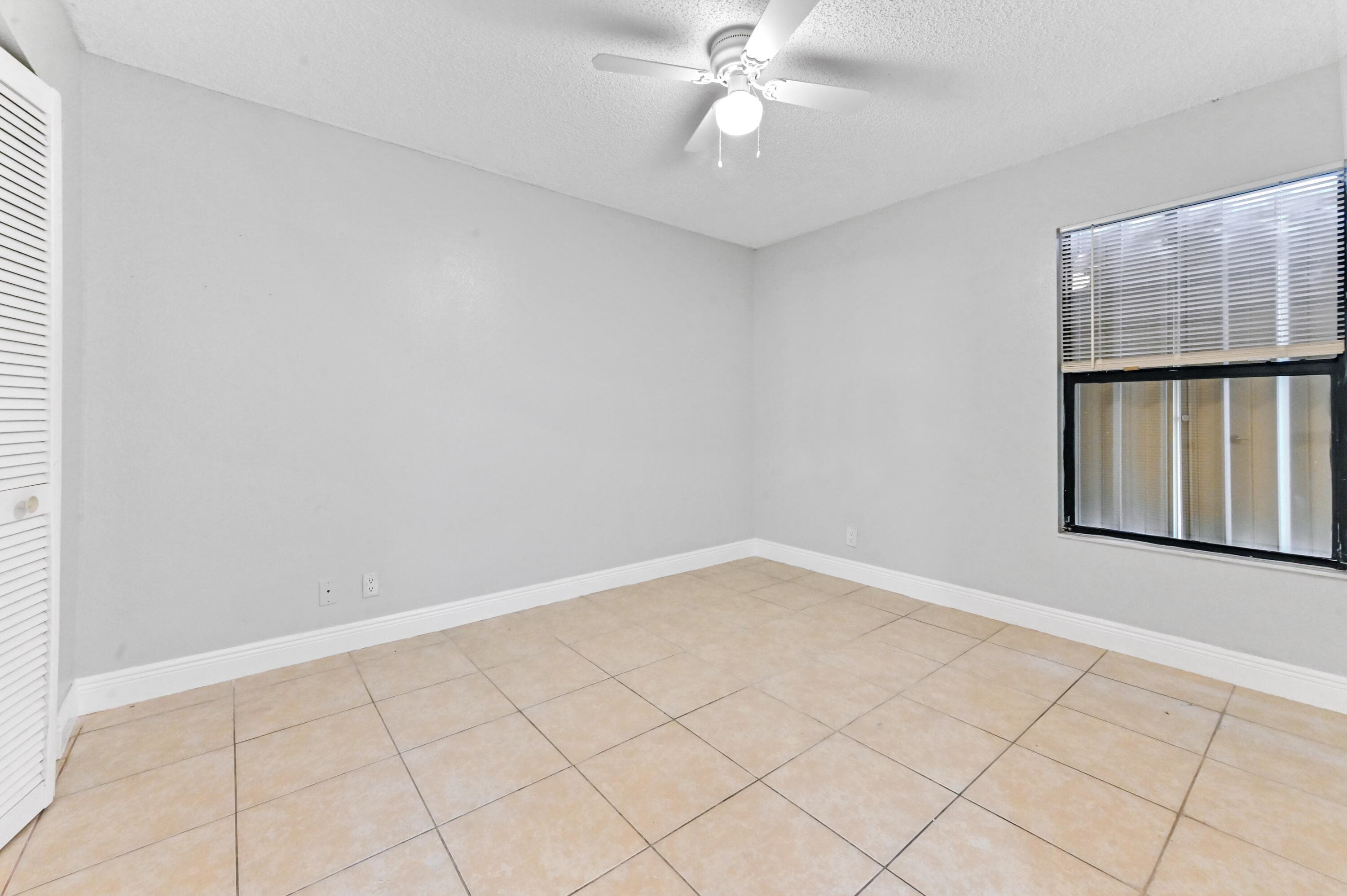 1445 Lake Crystal Drive F, West Palm Beach, FL 33411 — photo 11 of 21