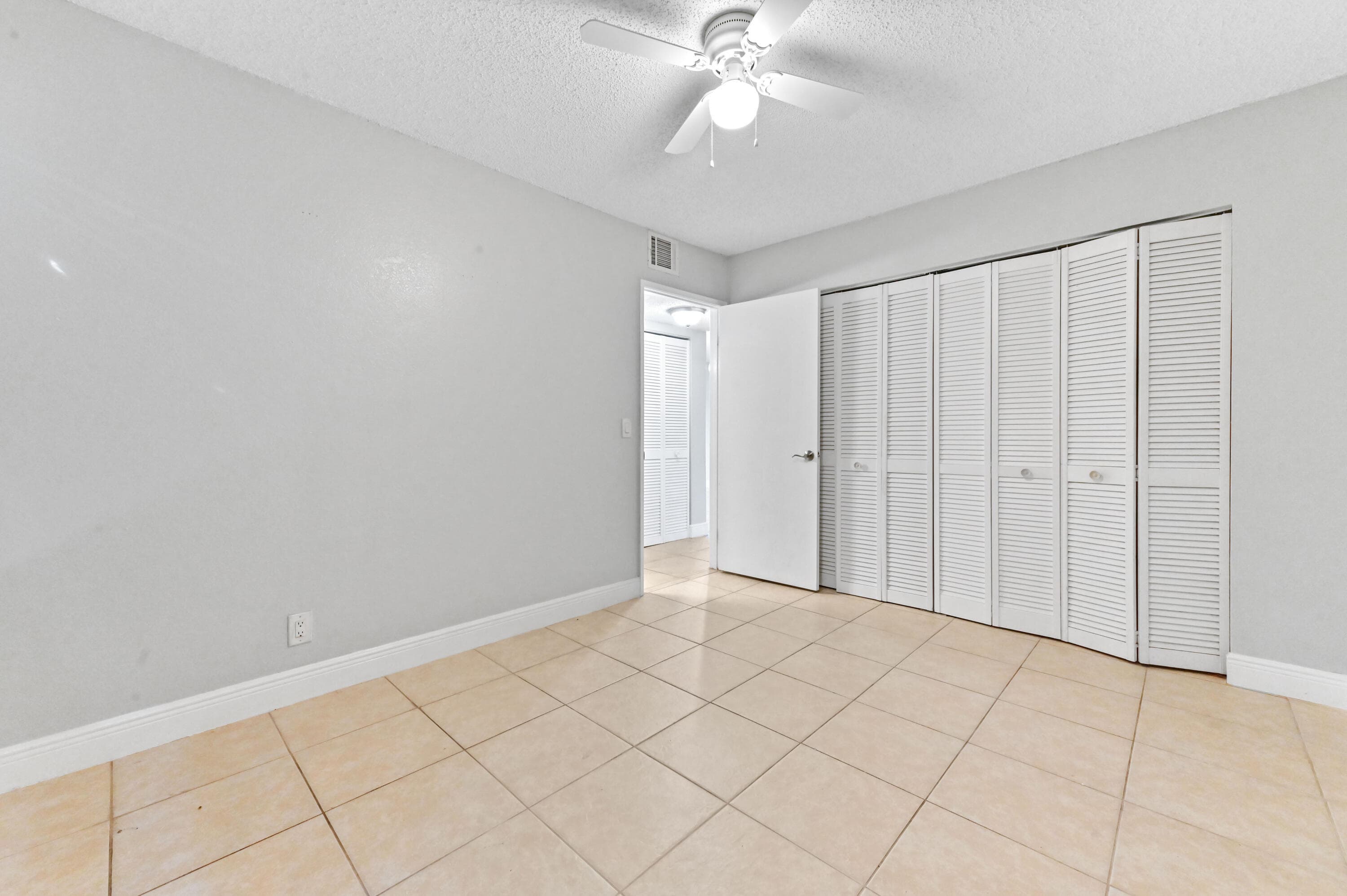 1445 Lake Crystal Drive F, West Palm Beach, FL 33411 — photo 10 of 21