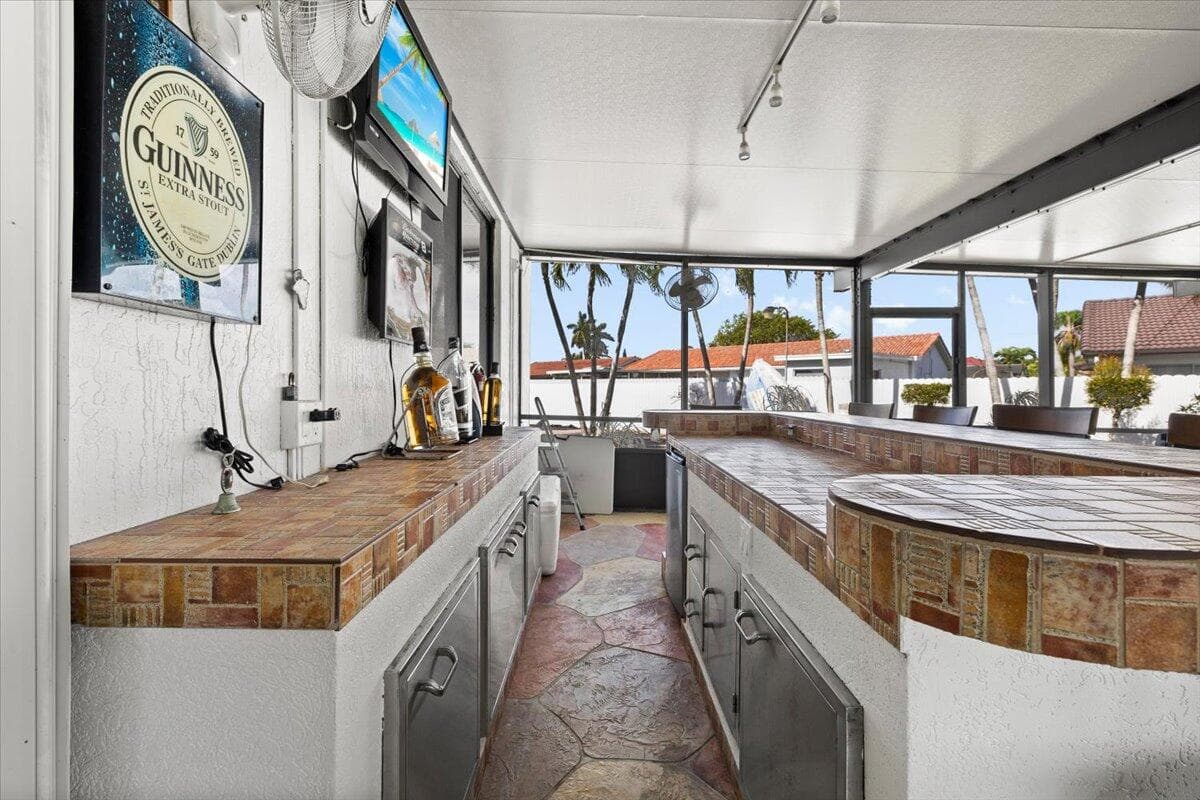 20300 SW 129th Place, Miami, FL 33177 — photo 13 of 44