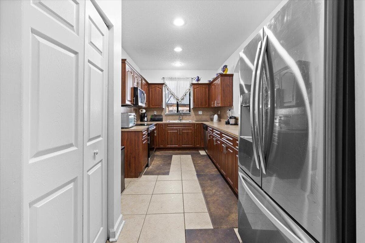 20300 SW 129th Place, Miami, FL 33177 — photo 36 of 44