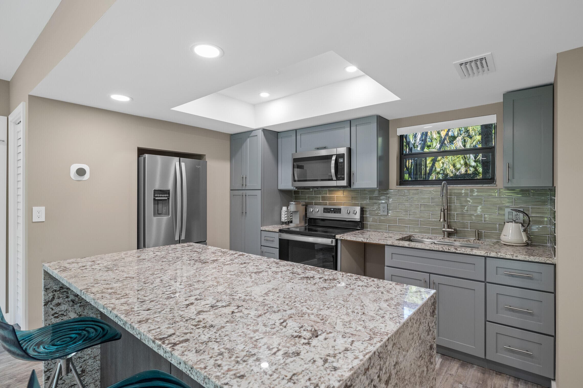 11863 Wimbledon Circle 438, Wellington, FL 33414 — photo 2 of 29