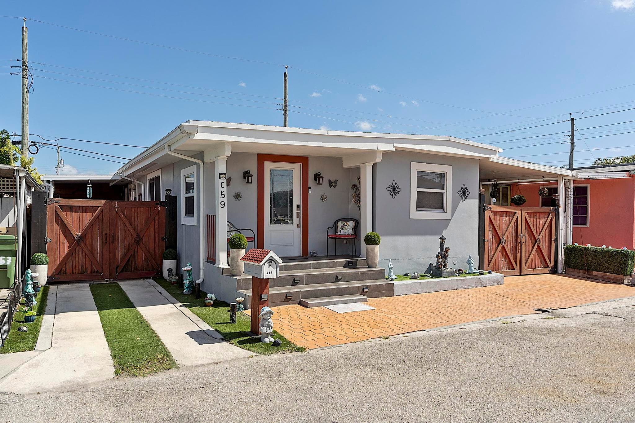 3205 W 16th Avenue, Hialeah, FL 33012 — photo 1 of 36