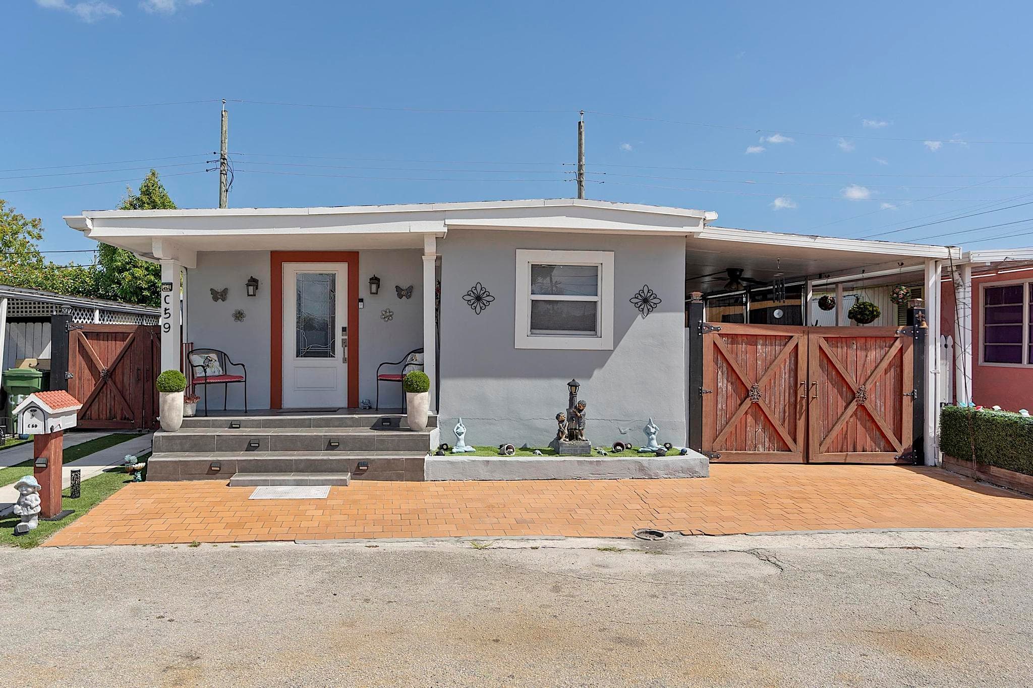 3205 W 16th Avenue, Hialeah, FL 33012 — photo 2 of 36