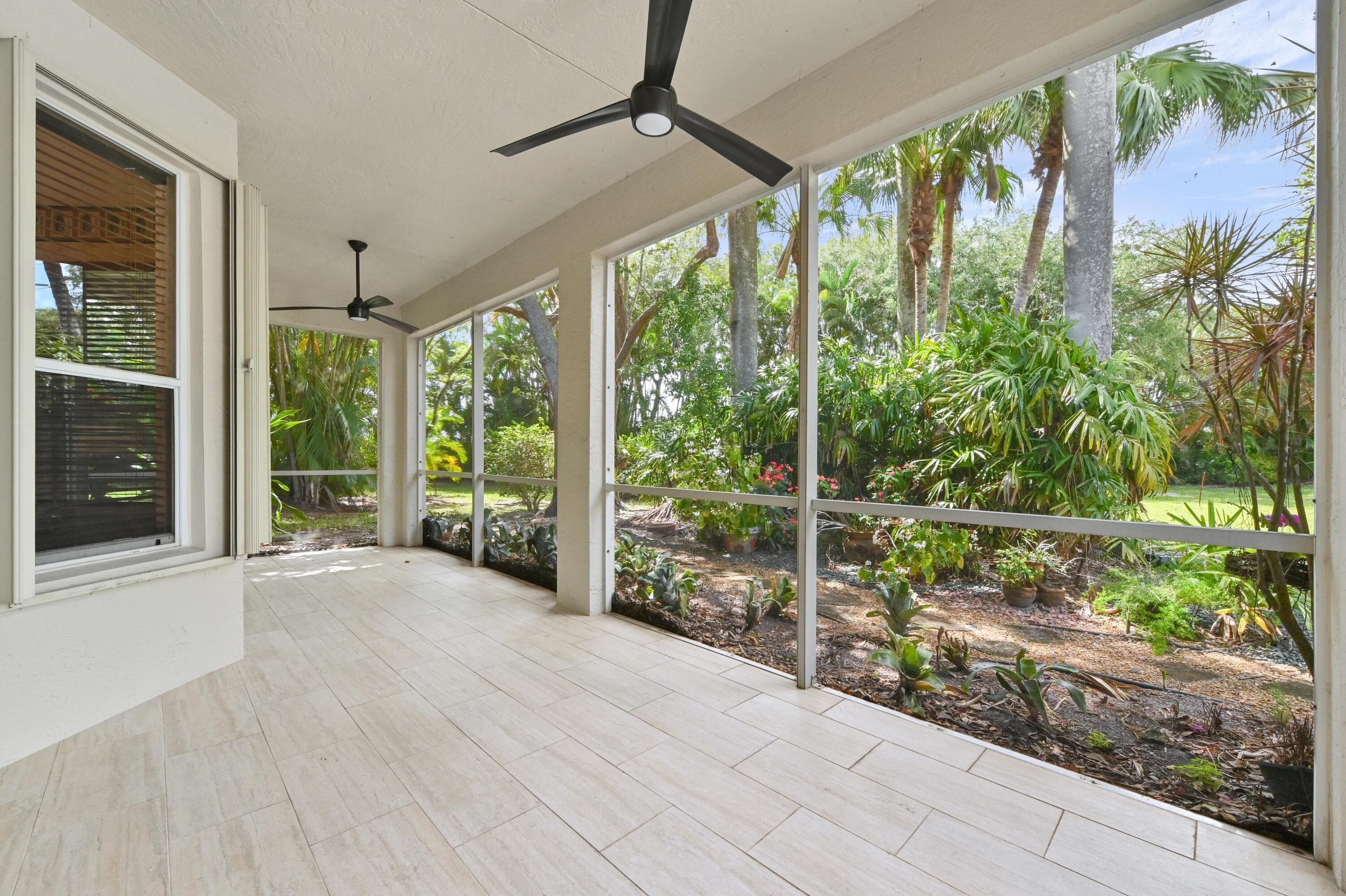 6439 Pebble Creek Way, Boynton Beach, FL 33437 — photo 2 of 32