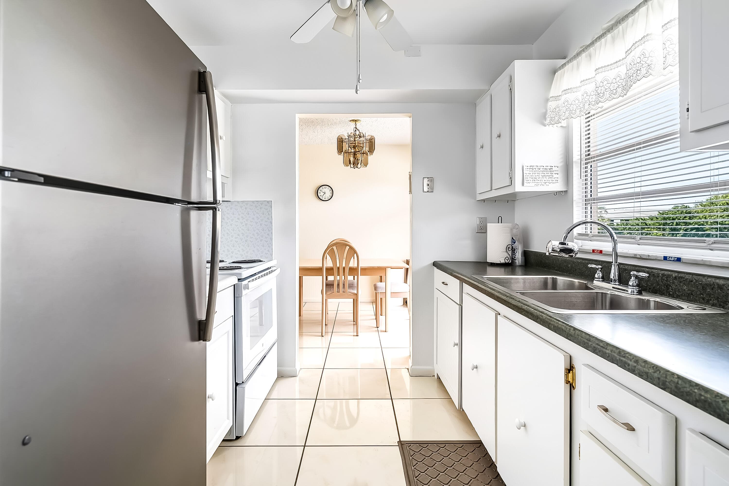 24 Golfs Edge D, West Palm Beach, FL 33417 — photo 7 of 63
