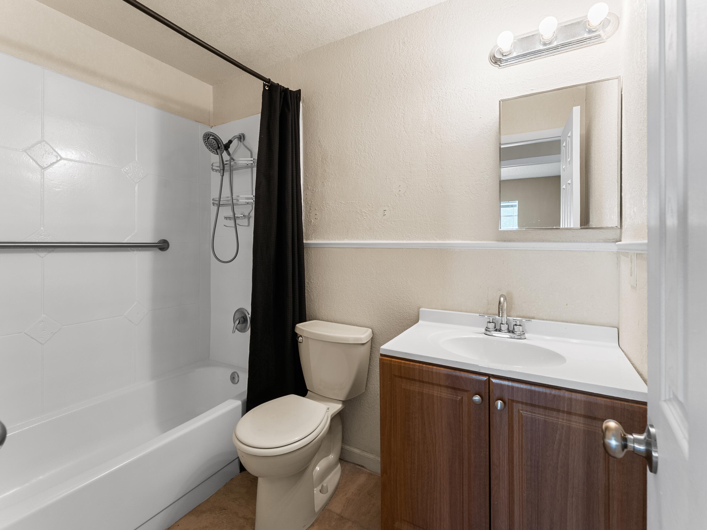 304 8th Avenue SW, Vero Beach, FL 32962 — photo 15 of 31