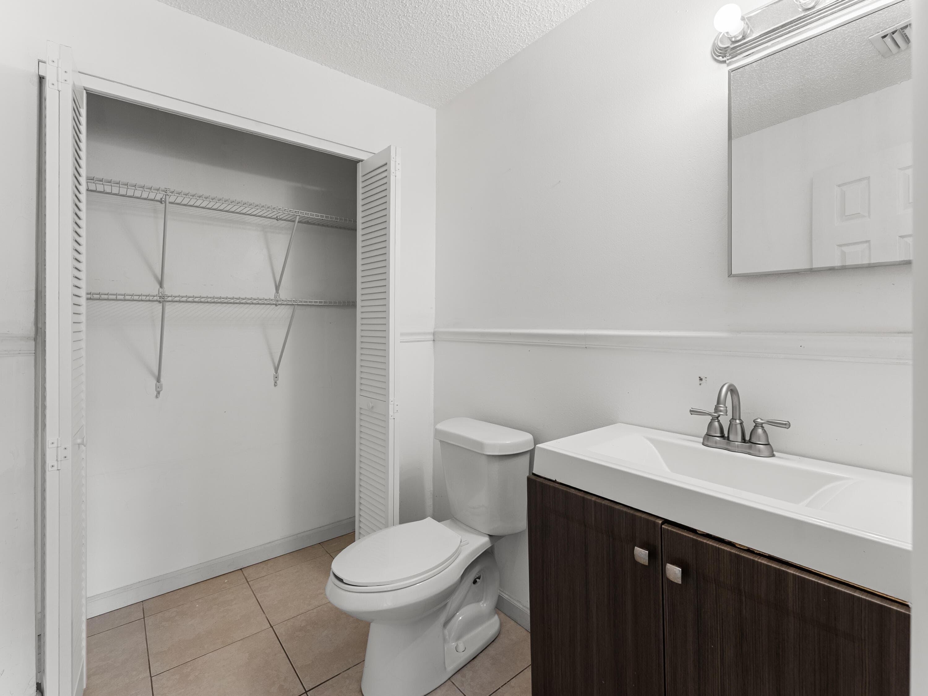 304 8th Avenue SW, Vero Beach, FL 32962 — photo 20 of 31