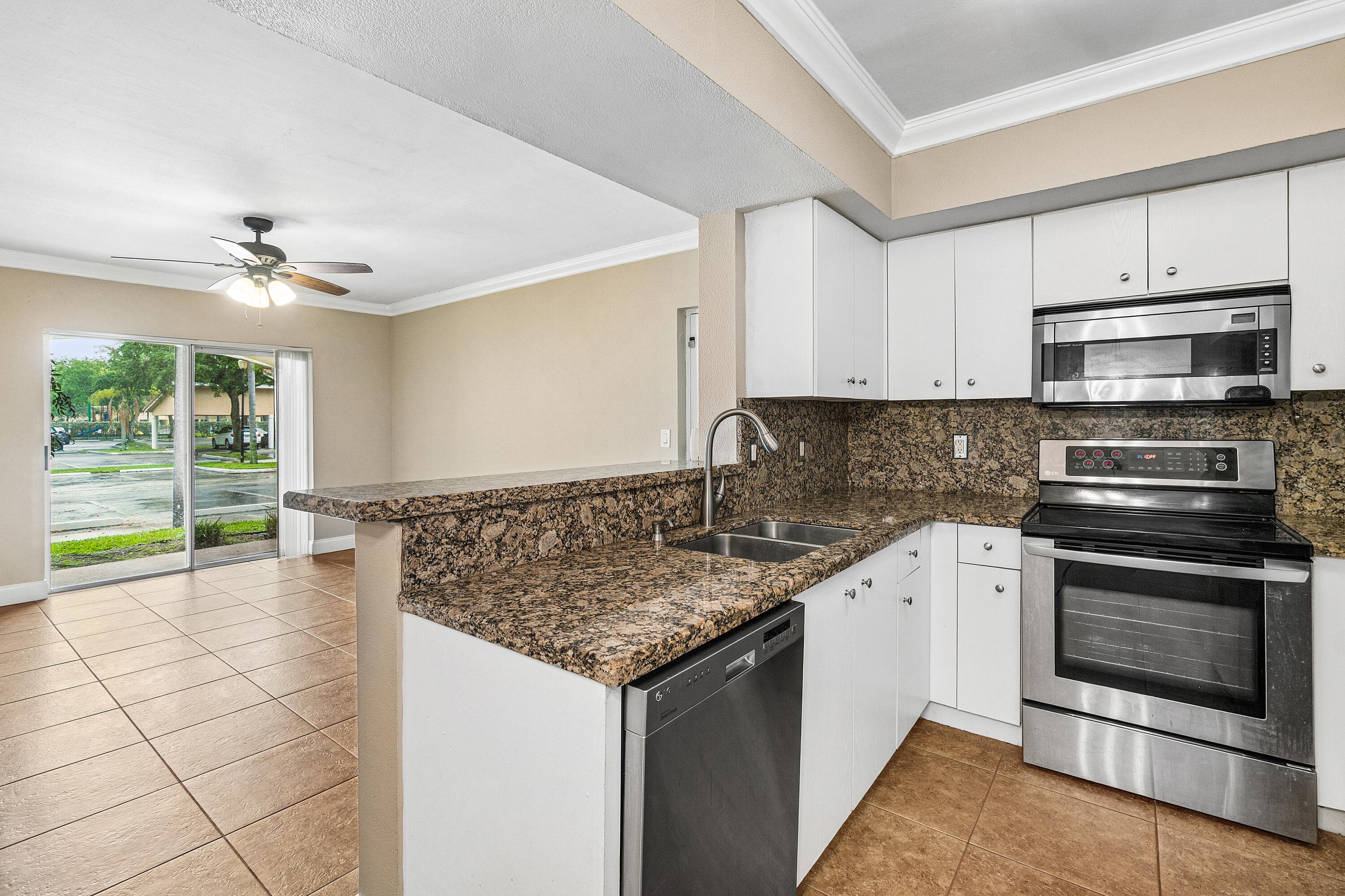 5640 NW 61st Street NW 1411, Coconut Creek, FL 33073 — photo 7 of 15