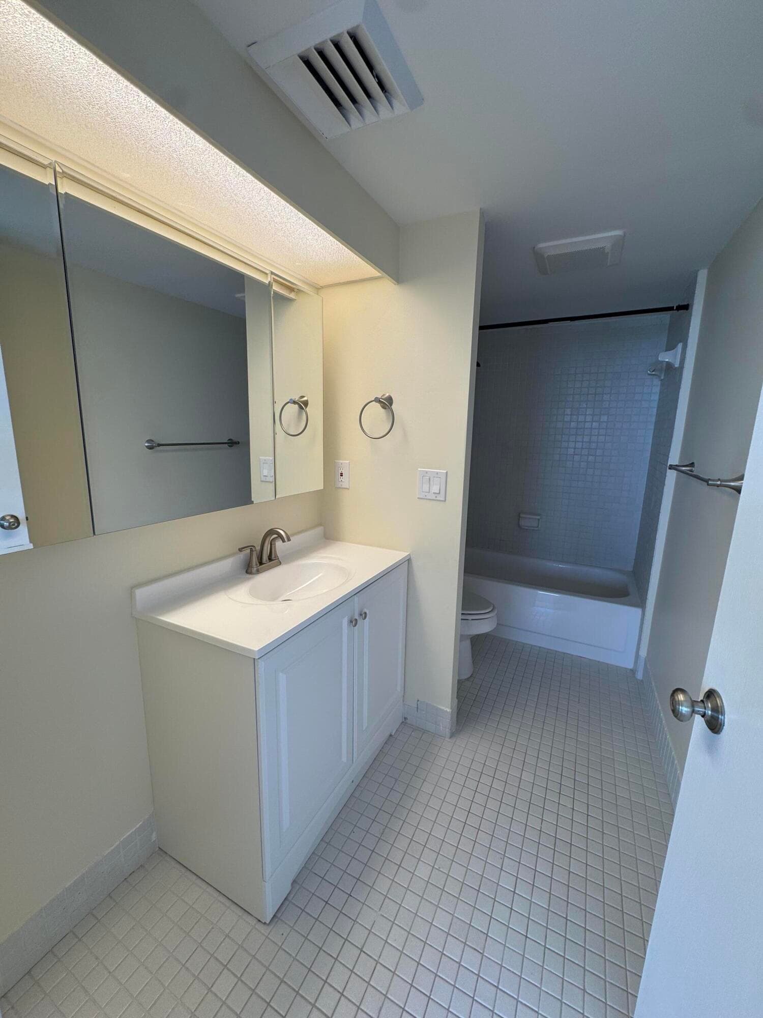 5200 N Flagler Drive 902, West Palm Beach, FL 33407 — photo 15 of 29
