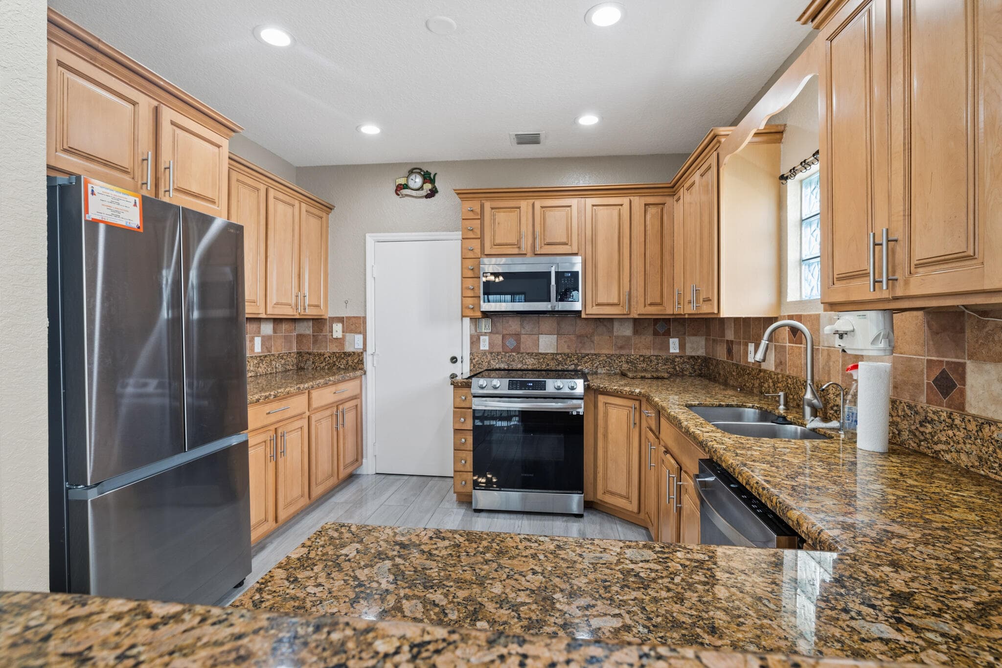 3471 NW 112th Avenue, Coral Springs, FL 33065 — photo 13 of 33