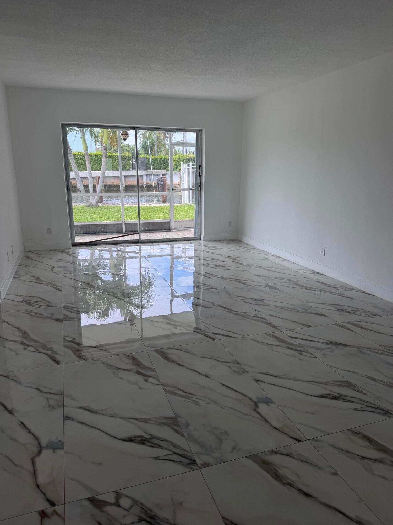 1100 Pine Drive 102, Pompano Beach, FL 33060 — photo 3 of 27