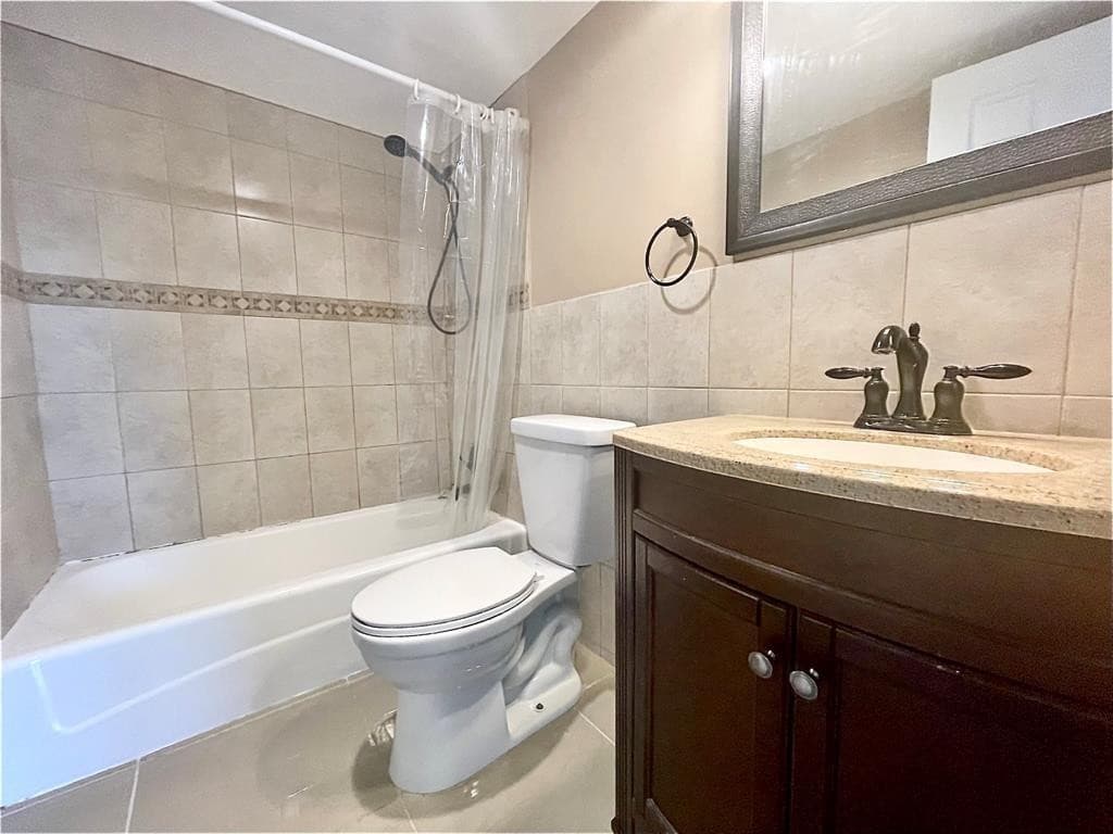 809 W Oakland Park Boulevard J12, Oakland Park, FL 33311 — photo 6 of 19