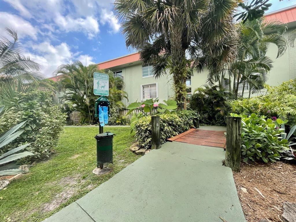 809 W Oakland Park Boulevard J12, Oakland Park, FL 33311 — photo 13 of 19