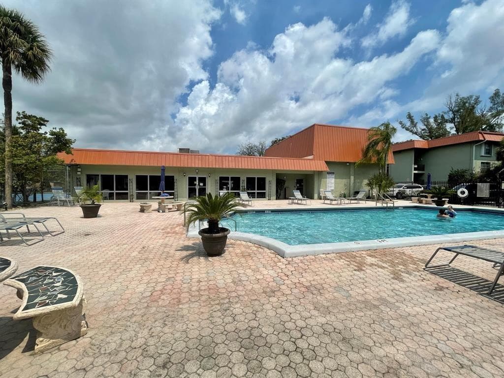 809 W Oakland Park Boulevard J12, Oakland Park, FL 33311 — photo 16 of 19